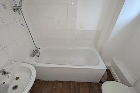 undefined, Folkestone Road, Dover, Kent, CT17