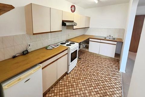 2 bedroom flat to rent, Grammar School Walk, Huntingdon, PE29