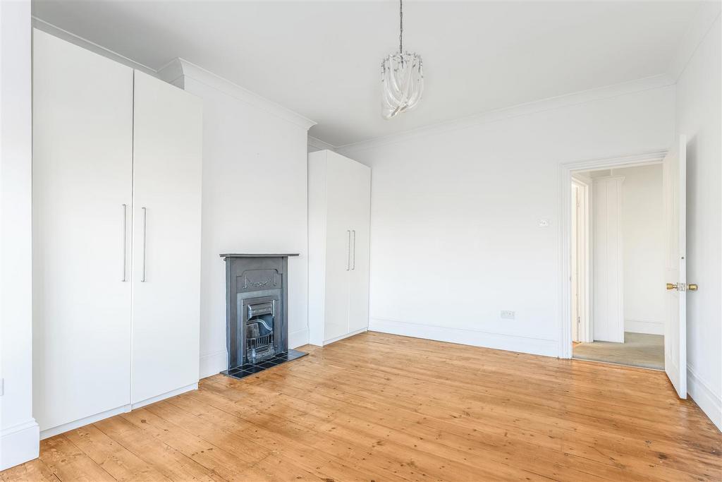 12 st Albans crescent-21.jpg