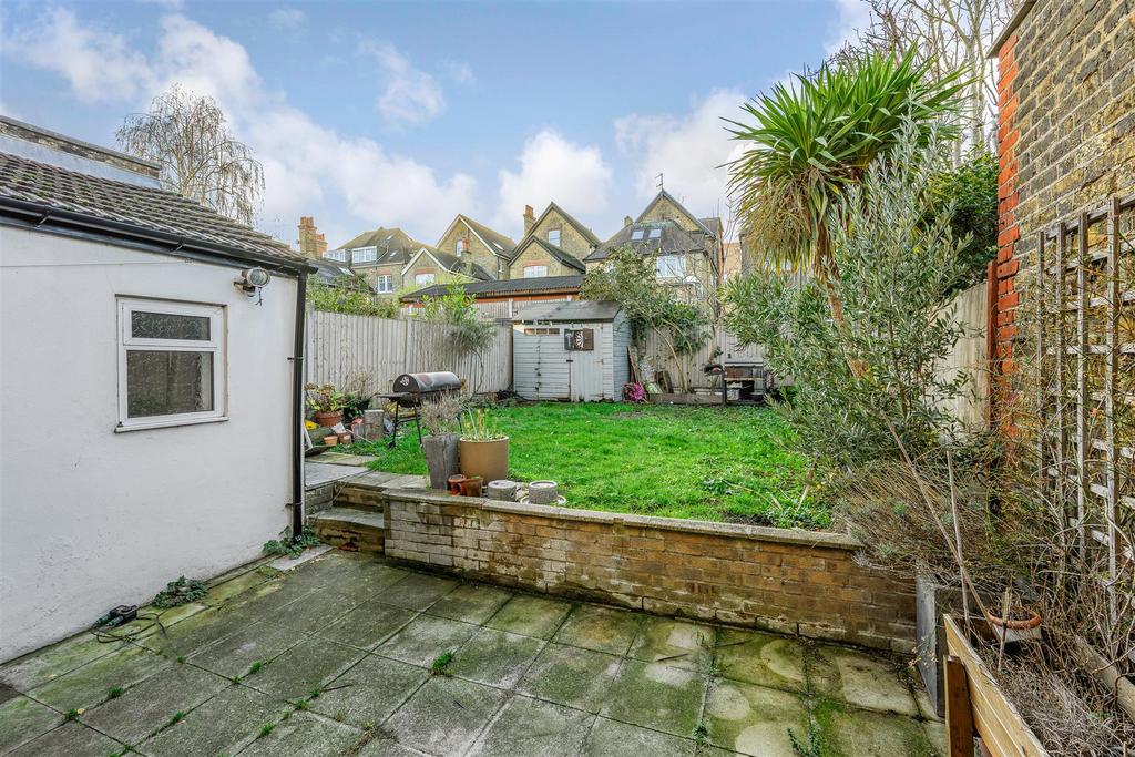 12 st Albans crescent-28.jpg