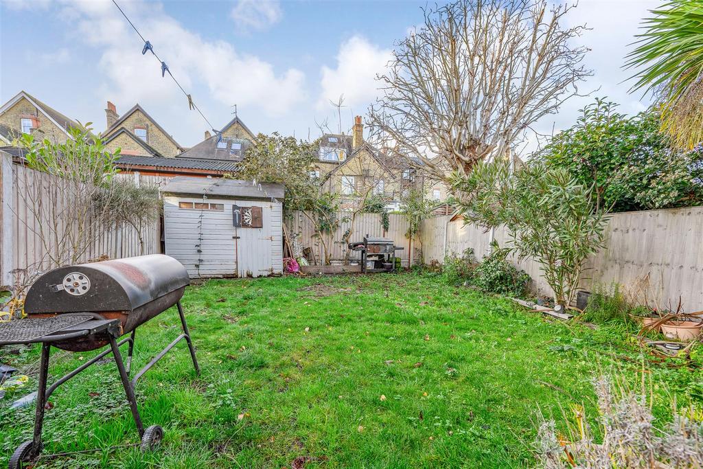 12 st Albans crescent-29.jpg