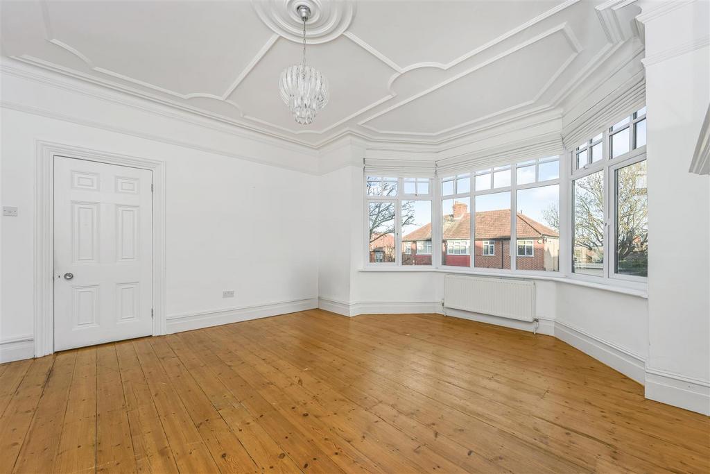 12 st Albans crescent-5.jpg