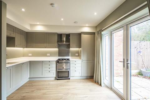 2 bedroom property for sale, 16 Ash Hurst, Goring on Thames, RG8
