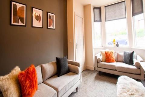 undefined, Dewsbury Road (room 4), West Yorkshire LS11