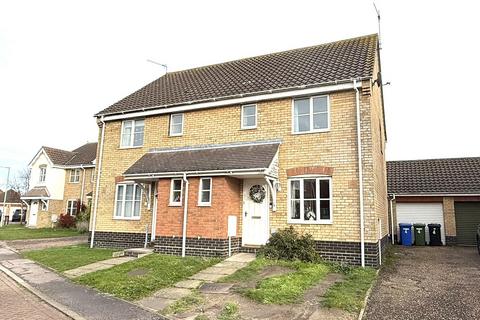 3 bedroom semi-detached house for sale, Guscott Close, Lowestoft, NR32