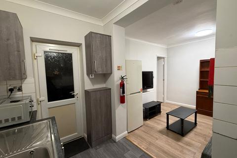 undefined, Bulstrode Road, HOUNSLOW, Greater London, TW3