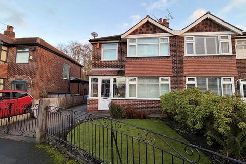 Arnesby Avenue, Sale