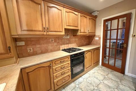 3 bedroom semi-detached house for sale, Arnesby Avenue, Sale
