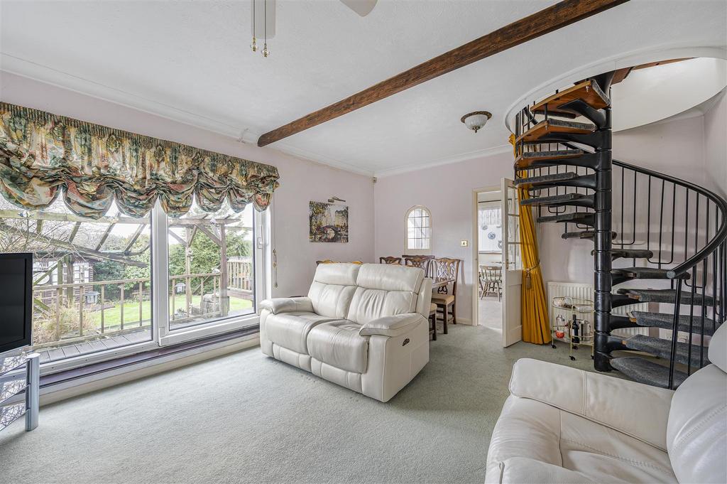 Lounge Dining Room