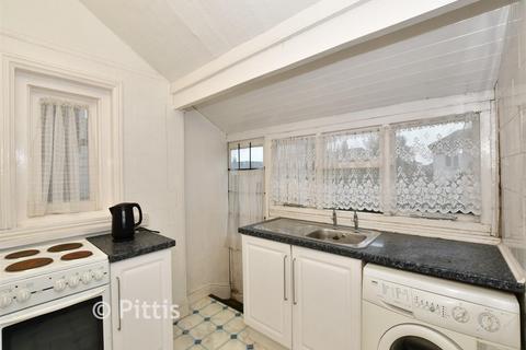 3 bedroom semi-detached house for sale, Station Avenue, Sandown PO36
