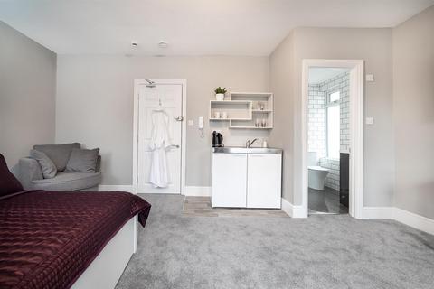 undefined, St Michaels Road, Aldershot GU12