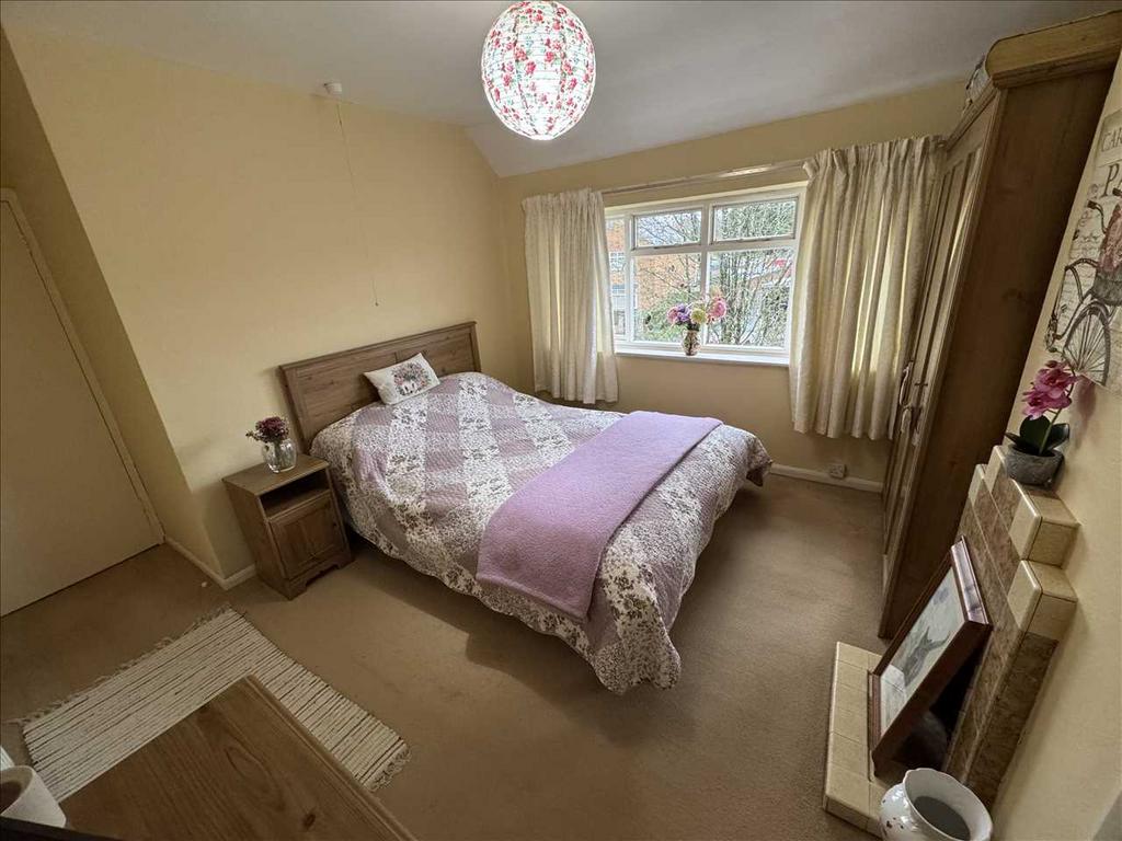 BEDROOM 1 (Front)