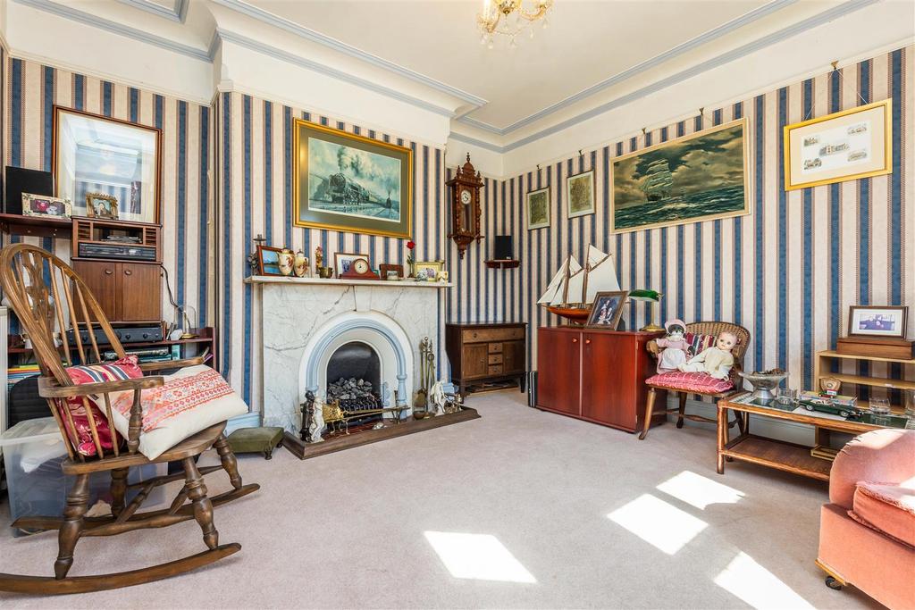 Northcote House, 45, Bingham Road Radcliffe-On-Tre