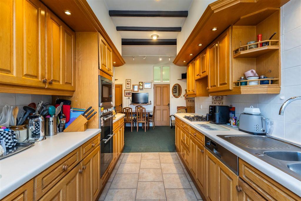 Northcote House, 45, Bingham Road Radcliffe-On-Tre