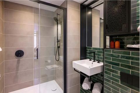 undefined, Canary Wharf, London, E14