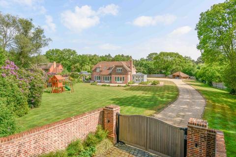 undefined, Gracious Pond Road, Chobham