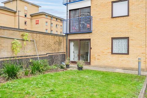Gaselee Street, Canary Wharf, London, E14