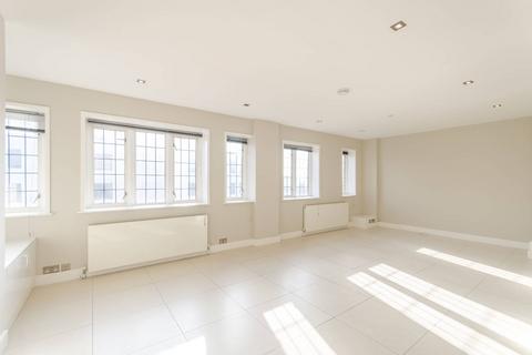 3 bedroom flat to rent, Wellington Road, St John's Wood, London, NW8