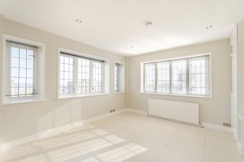 3 bedroom flat to rent, Wellington Road, St John's Wood, London, NW8