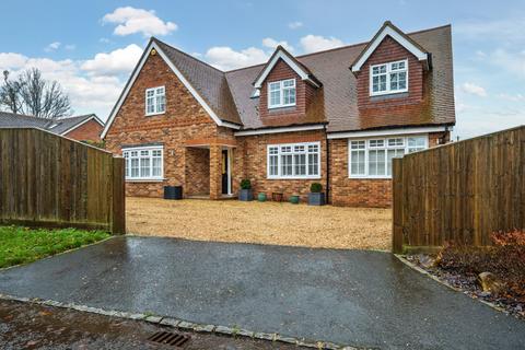undefined, Hocketts Close, Reading RG8