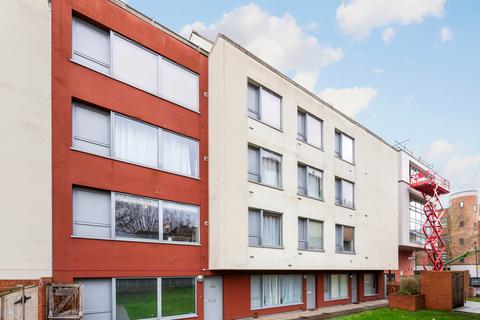 2 bedroom apartment to rent, Elm Grove, London SW19
