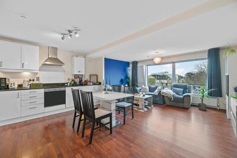 2 bedroom apartment to rent, Elm Grove, London SW19