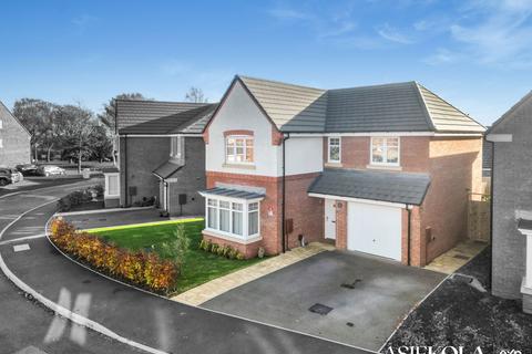4 bedroom detached house for sale, Battalion Drive, B75 7DN B75