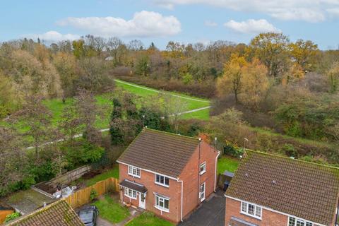 undefined, Ebourne Close, Warwickshire CV8