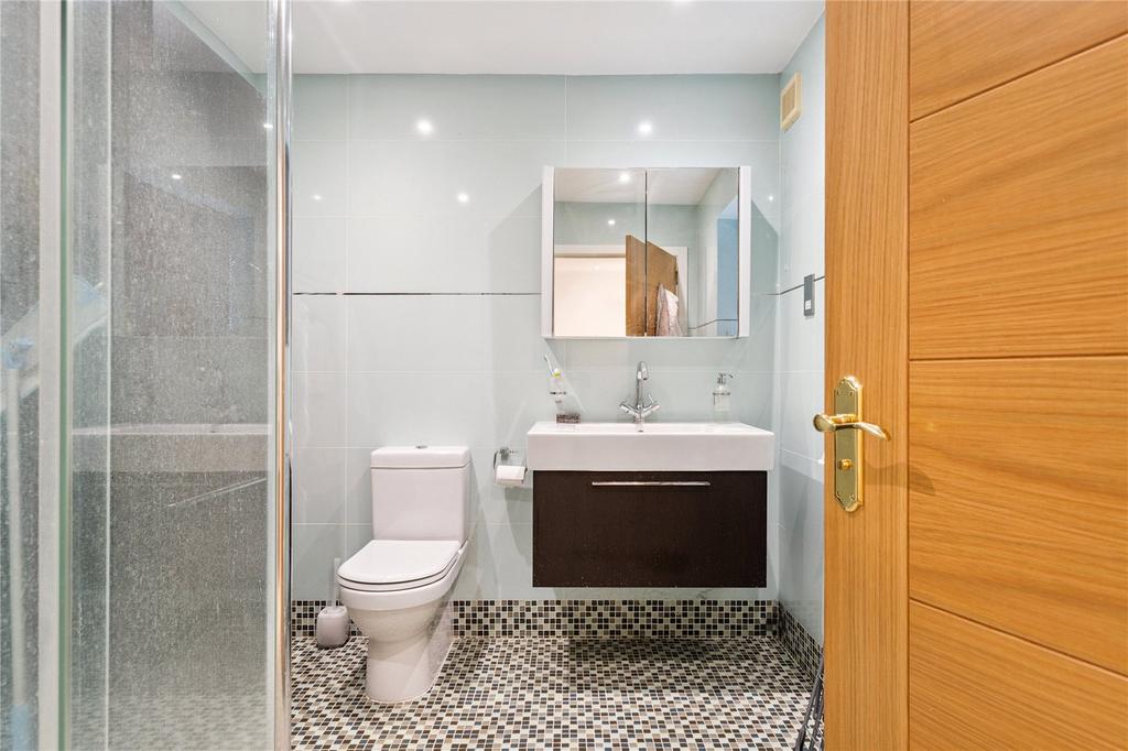 En Suite Shower Room