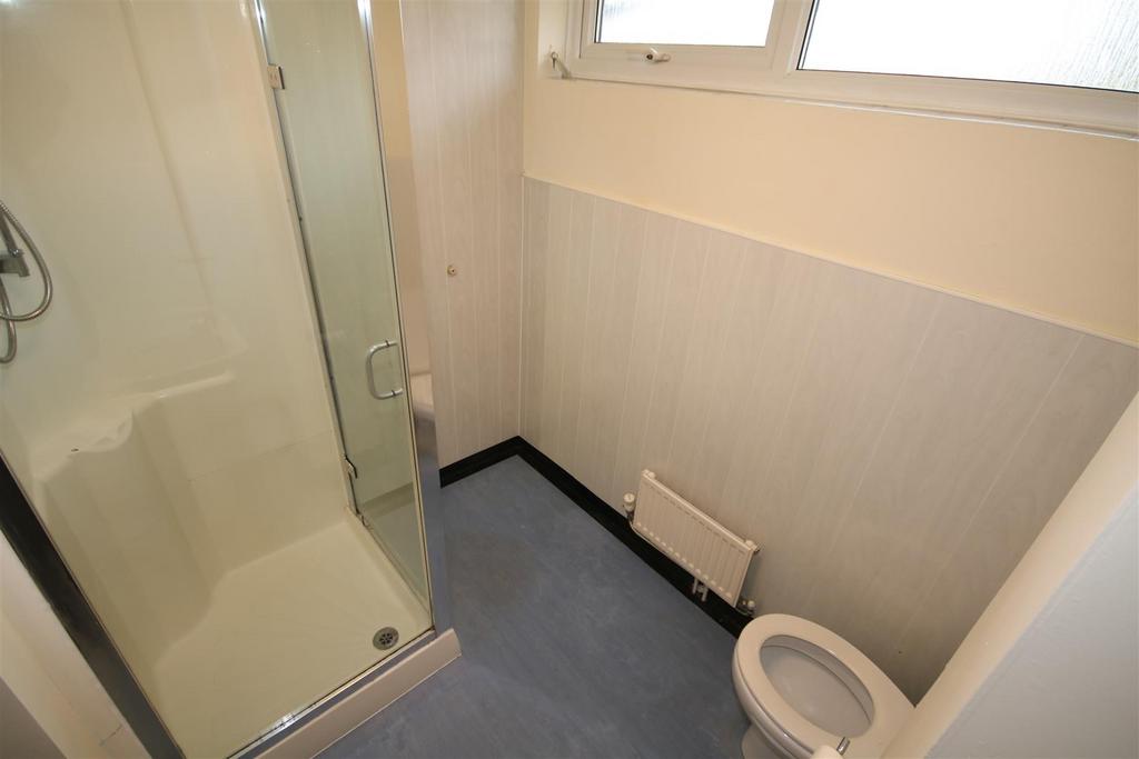 Shower Room b.JPG
