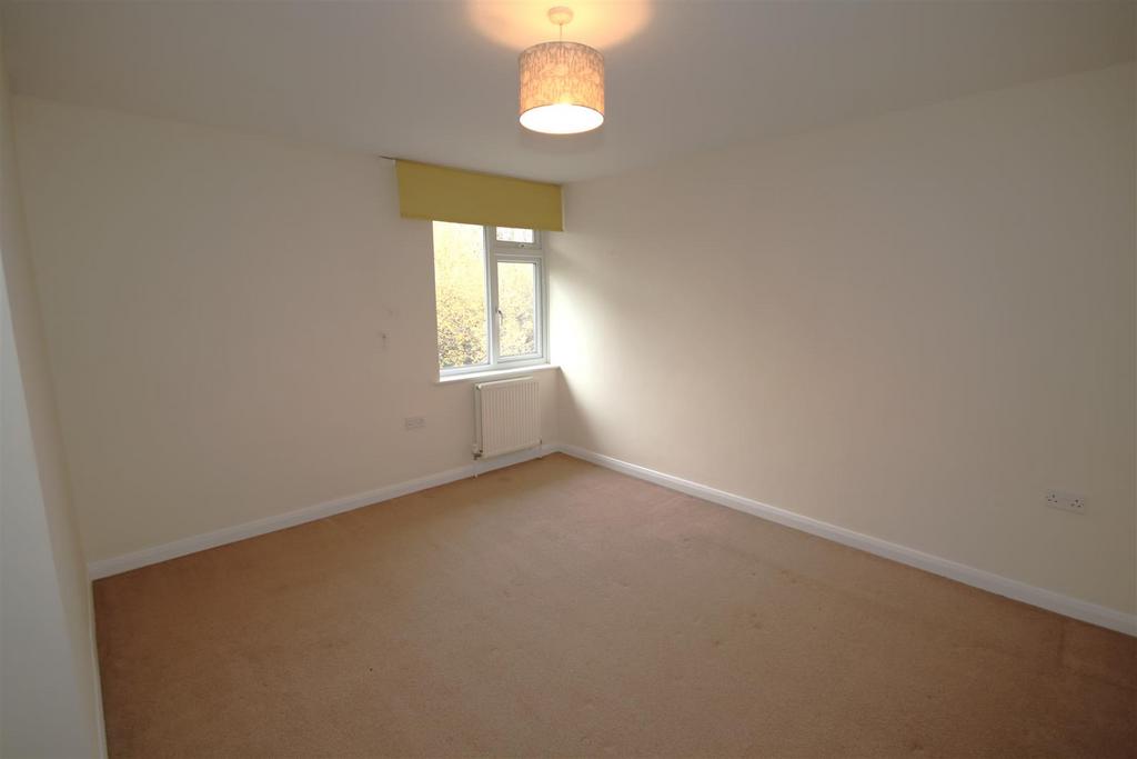 Bedroom 1a.JPG