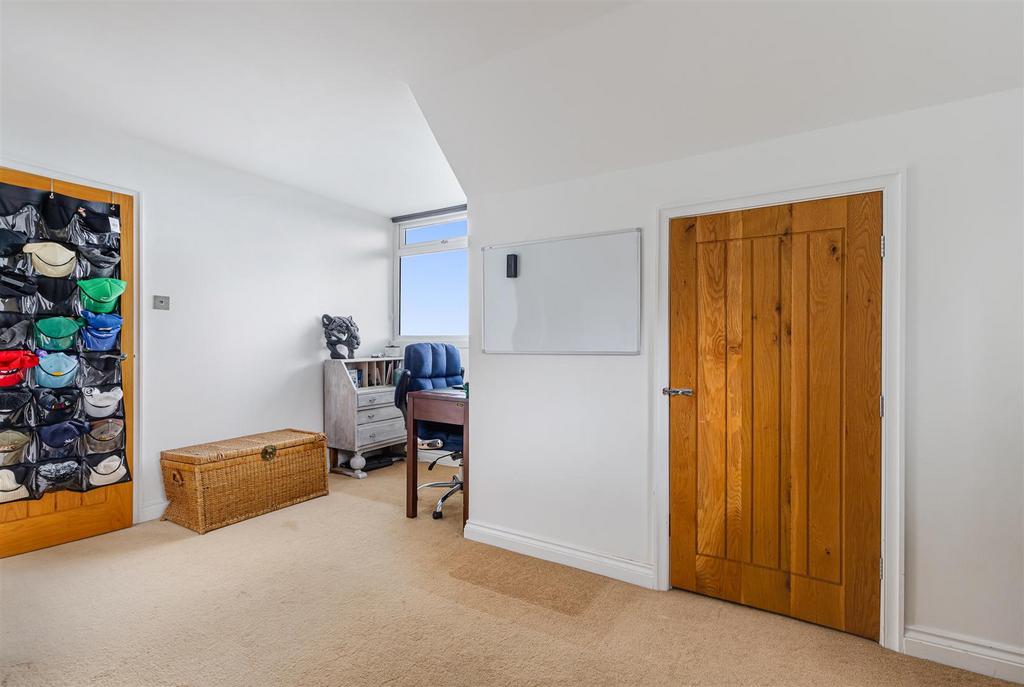 A19 - Mead Way Lower Penns Road - 250723.jpg