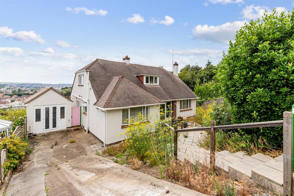 A01 - Mead Way Lower Penns Road - 250723.jpg