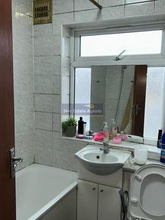 undefined, Greenford UB6