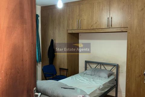 undefined, Greenford UB6