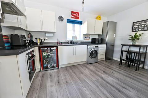 2 bedroom coach house for sale, Meeanee Mews, Colchester, CO2 7