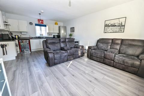 2 bedroom coach house for sale, Meeanee Mews, Colchester, CO2 7