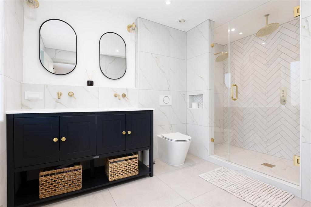 En- Suite 1
