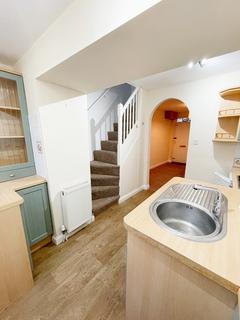 3 bedroom terraced house to rent, Penpentre, Brecon, LD3