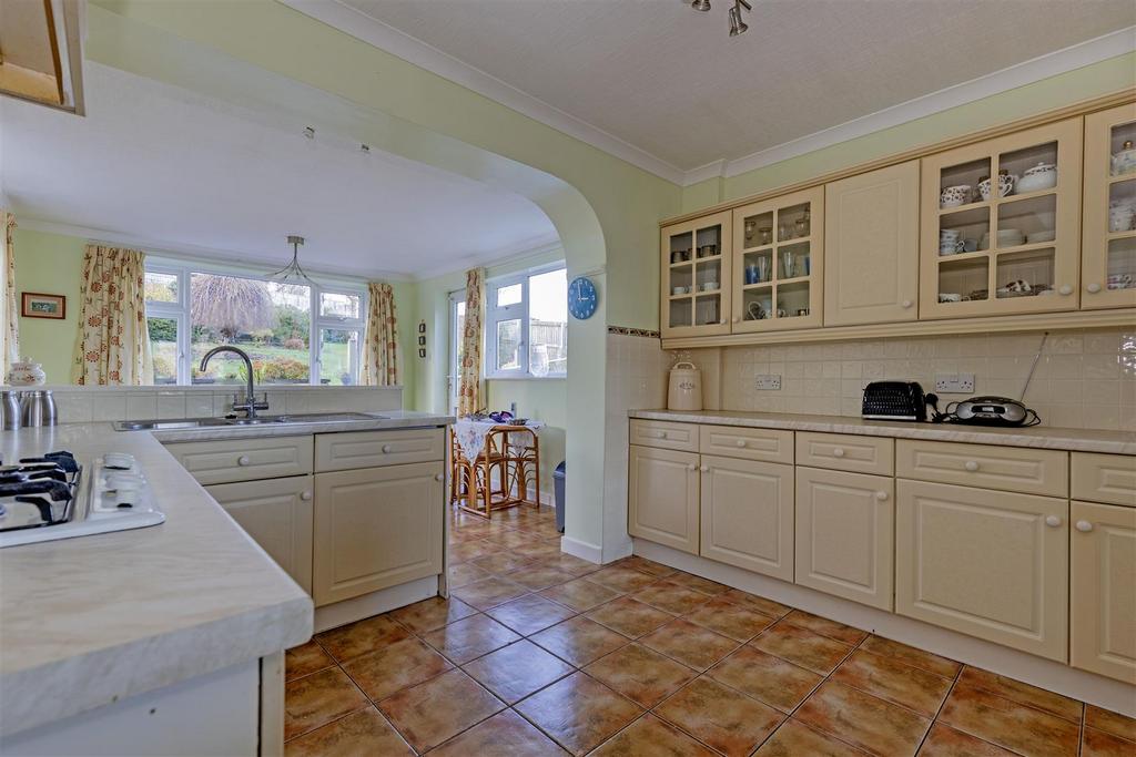 Kitchen-2.jpg