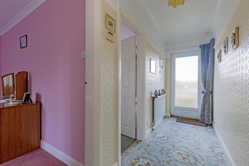Entrance Hall-1.jpg