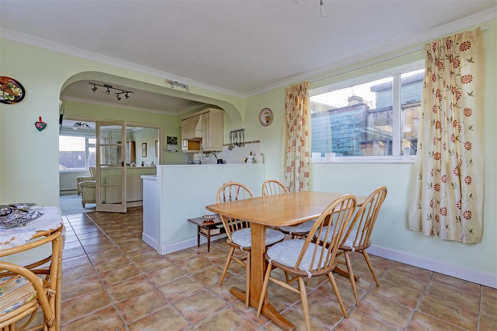 Dining Room-2.jpg