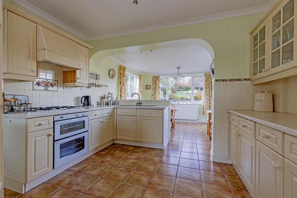 Kitchen-3.jpg