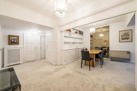 3 bedroom flat to rent, Montrose Court, London SW7