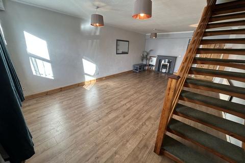 2 bedroom property to rent, Watton, Brecon, LD3