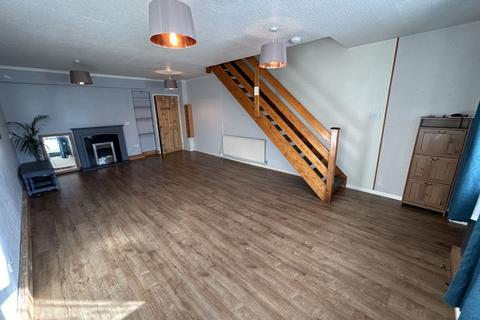 2 bedroom property to rent, Watton, Brecon, LD3