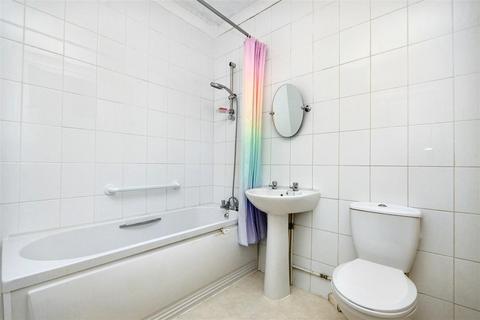 1 bedroom flat for sale, Spencer Road, Eastbourne