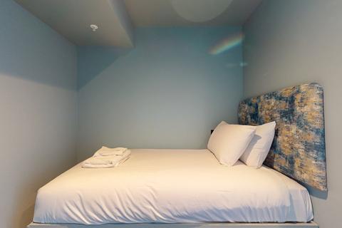 undefined, Uxbridge Road