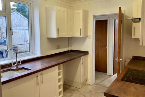 3 bedroom end of terrace house for sale, High Street, Swinefleet, Goole
