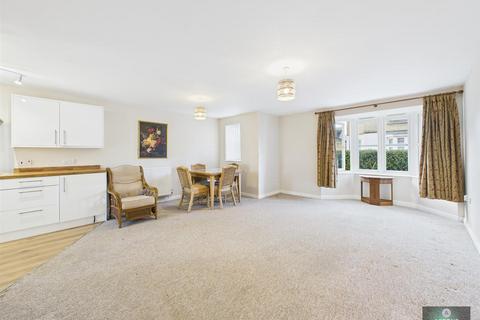 undefined, Trist Way, Crawley RH11